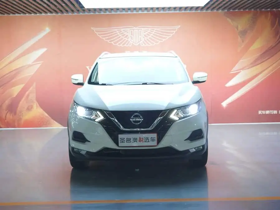 2021 نيسان قاشقاي 2.0L CVT الإصدار الذكي