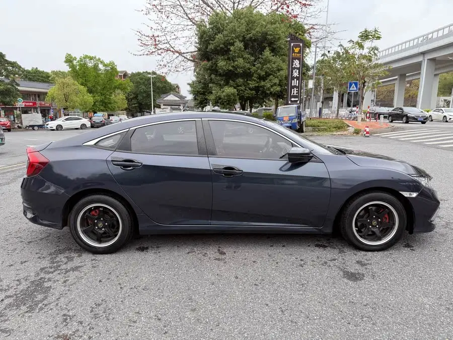 Civic 2019 180TURBO CVT Sport Version National V