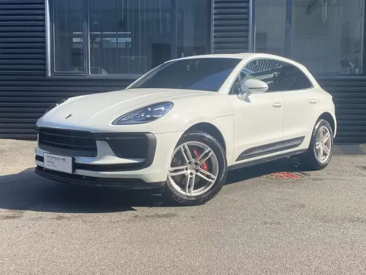 2024 Macan 2.0T
