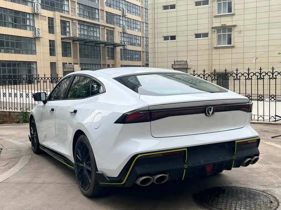 Changan UNI-V 2022 1.5T Sport Edition