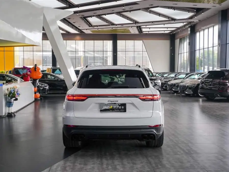 2023 Cayenne Cayenne 3.0T Platinum Edition