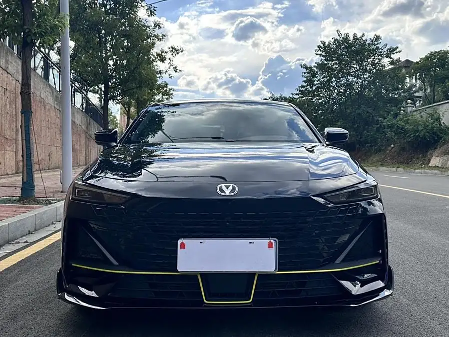 Changan UNI-V 2022 1.5T Sport Version