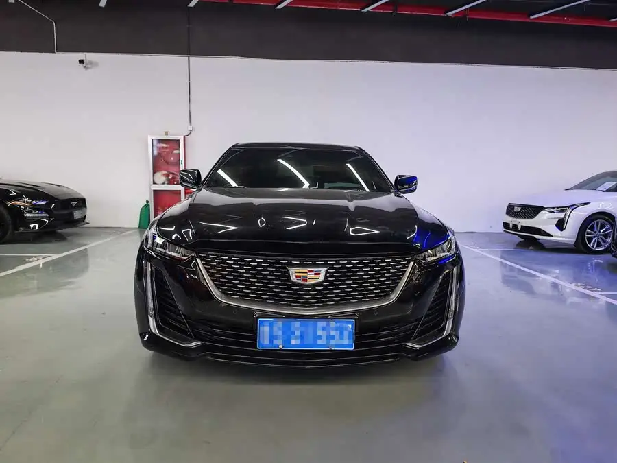 كاديلاك CT5 2020 28T الأنيق