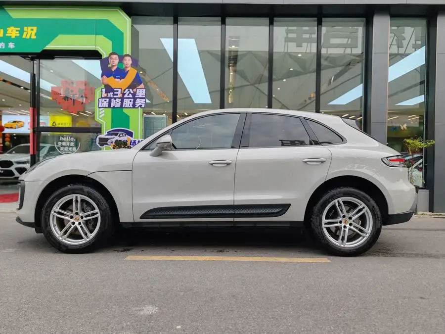 2023 Macan 2.0T