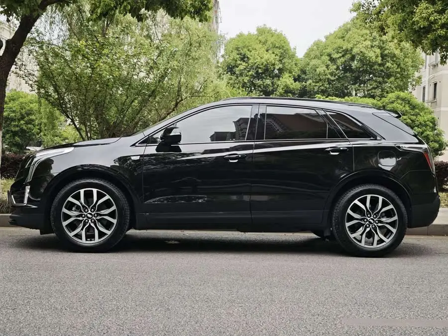 Cadillac XT5 2022 2.0T AWD Luxury (Hummingbird Edition)