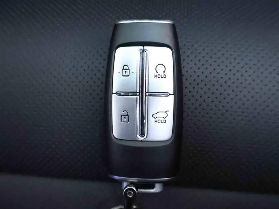 Genesis GV70 2023 2.5T RWD Luxury Version