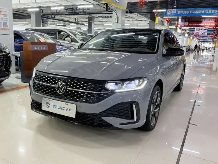 LAVIDA 2023 300TSI DSG Starry Eternal Edition