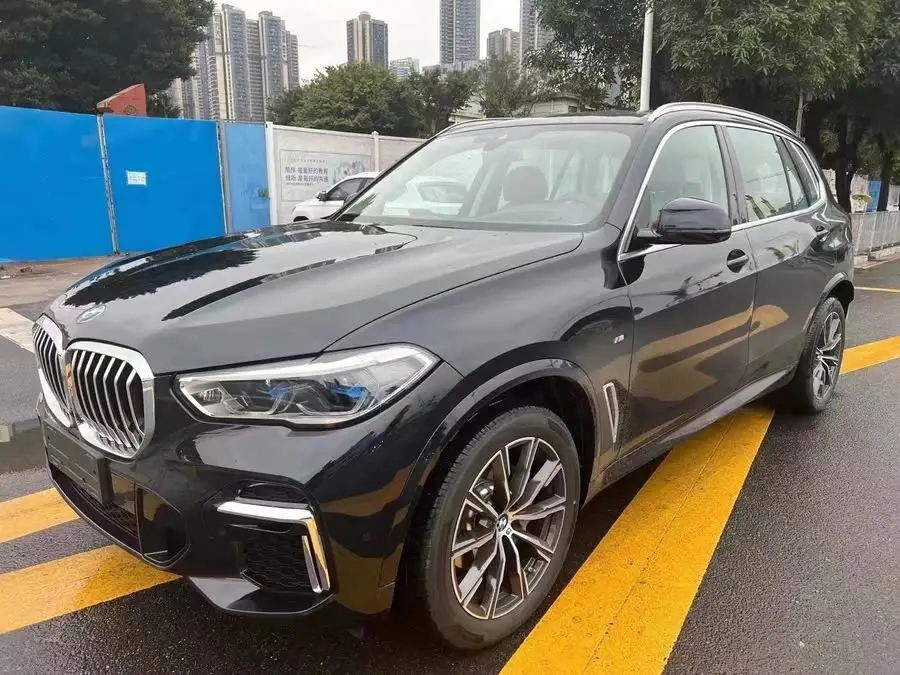 BMW X5 2022 Model xDrive 30Li Luxury M Sport Package