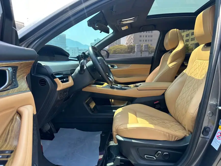 شانجان UNI-K 2021 2.0T الفاخرة