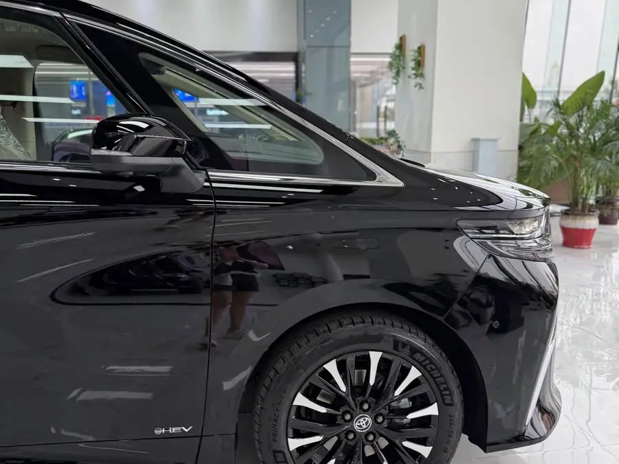 ألـفـارد 2024 نسخة مزدوجة المحرك 2.5 لتر بريميوم