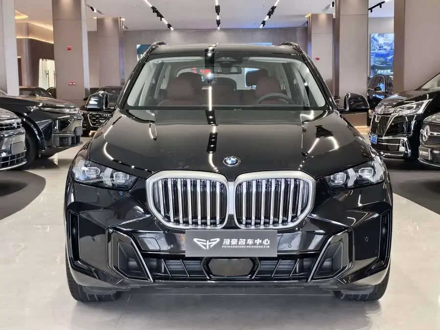 بي إم دبليو X5 2023 xDrive 30Li حزمة الرياضة الليلية M