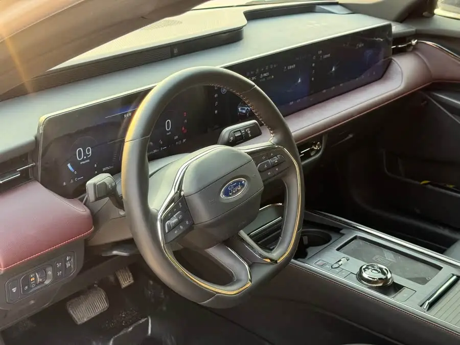 موديل 2022 فورد مونديو بتحديث EcoBoost 245 الفاخر