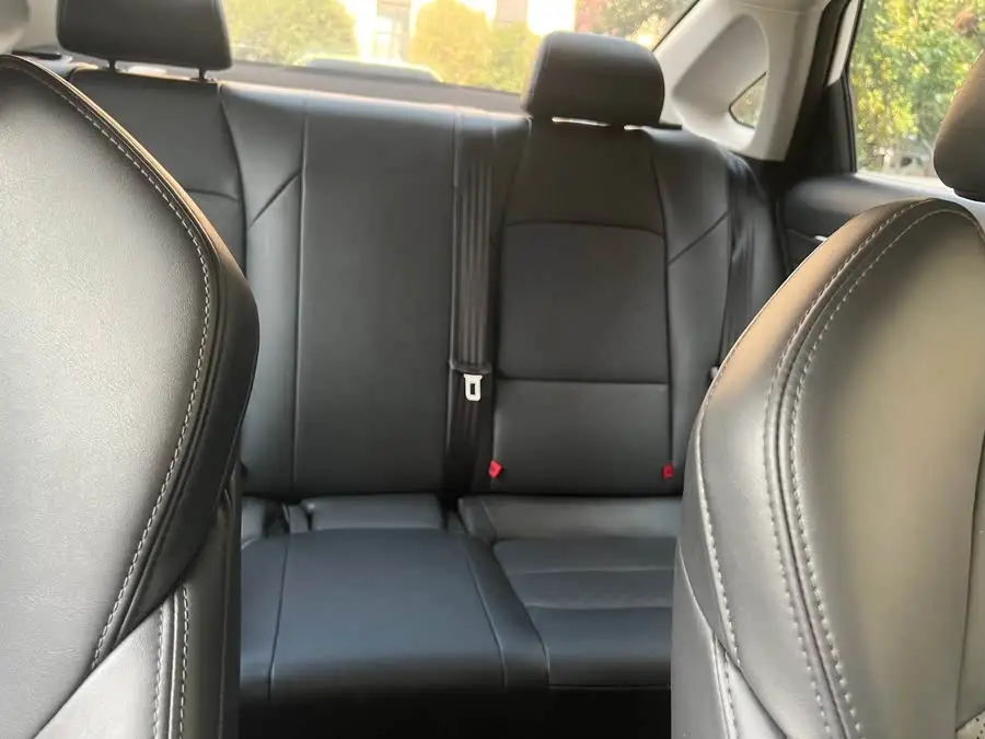 ييدونغ 2021 بلس بلو ويل NE 1.4T GDI DCT النسخة الفاخرة