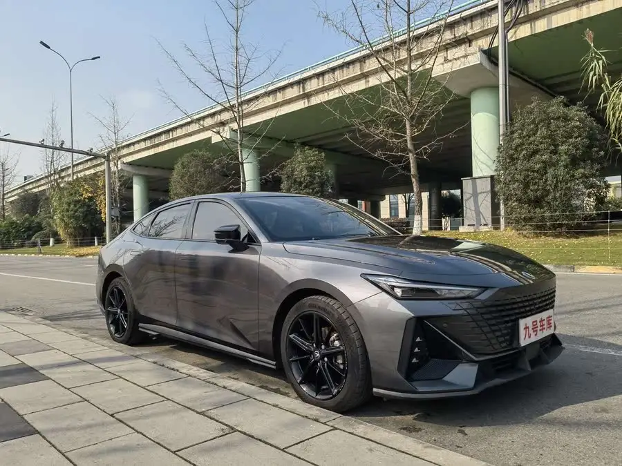 Changan UNI-V 2022 1.5T Premium