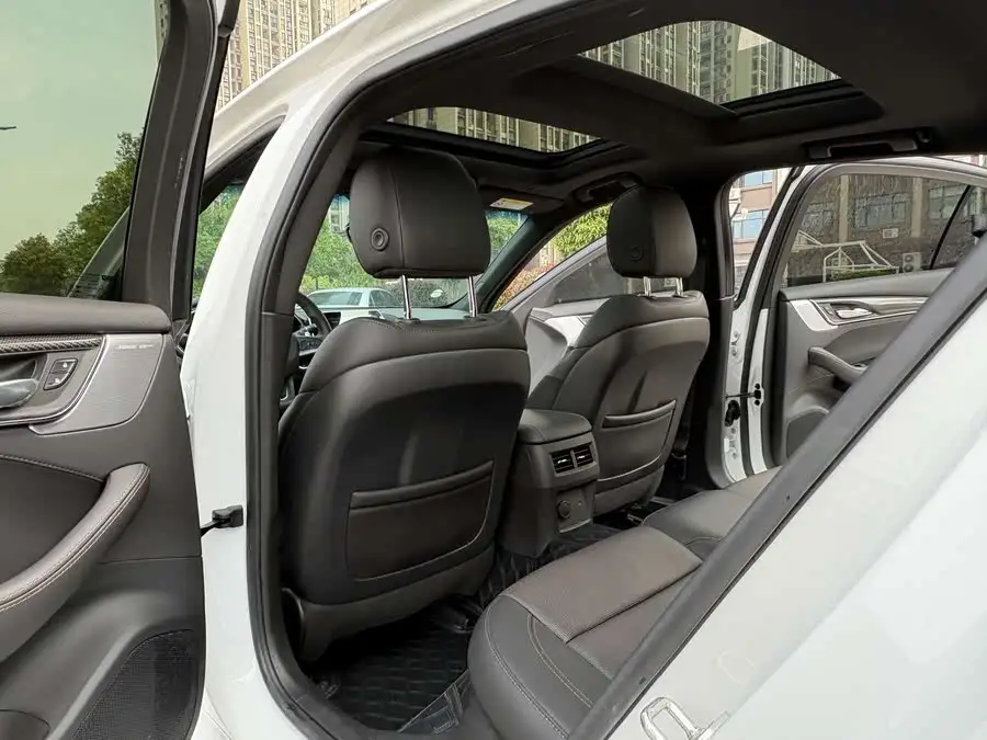 Cadillac CT5 2023 28T Platinum