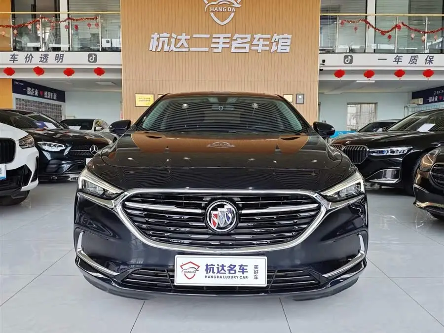 بيوك لاكروس 2022 652T فاخرة