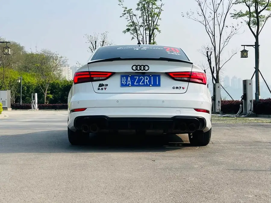 أودي A3 طراز 2020 ليموزين 35 TFSI إصدار الموضة الوطنية VI