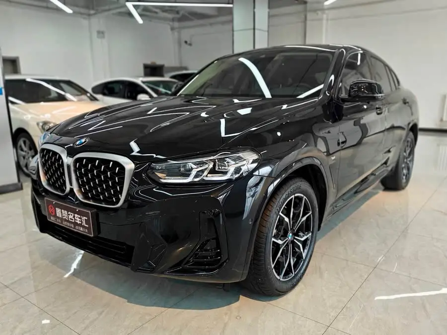 بي إم دبليو X4 2022 xDrive 25i حزمة الرياضة M