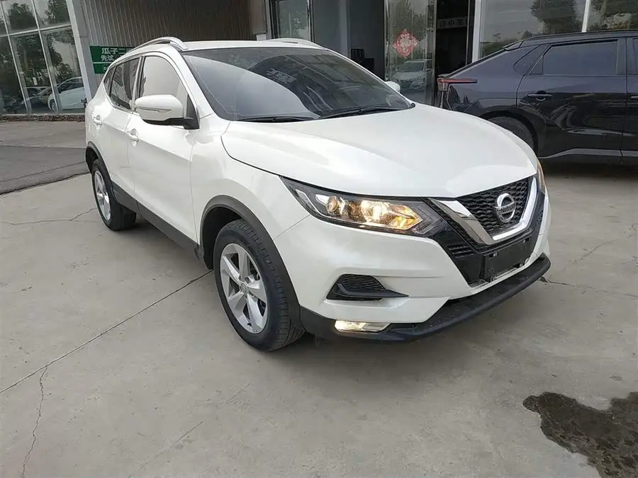 نيسان إكس-تريل 2019 2.0 لتر CVT نسخة ذكية