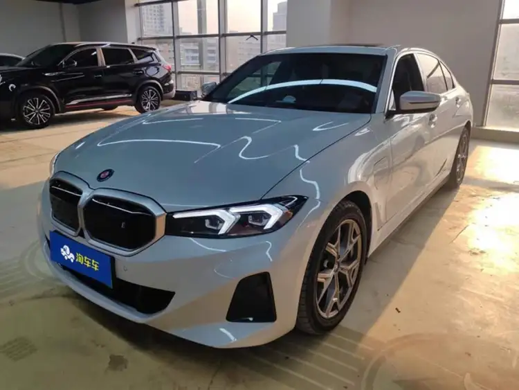 BMW i3 2024 eDrive 35 L