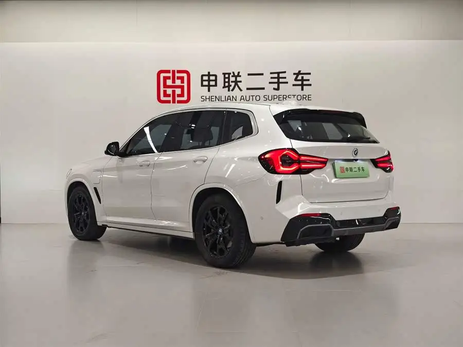 BMW iX3 2022 Leading Model