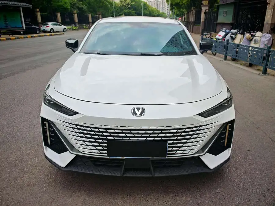 Changan UNI-V 2022 1.5T Excellence