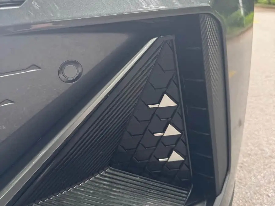 شانجان UNI-V 2022 1.5T الفاخرة