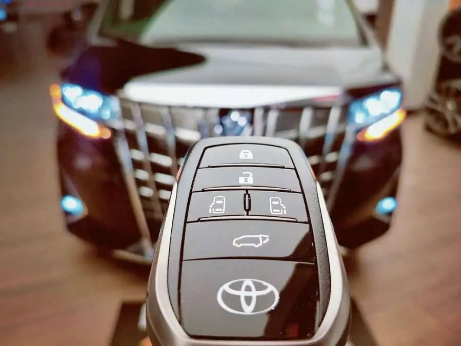 ألڤارد 2021 بمحرك مزدوج 2.5 لتر فئة فاخرة