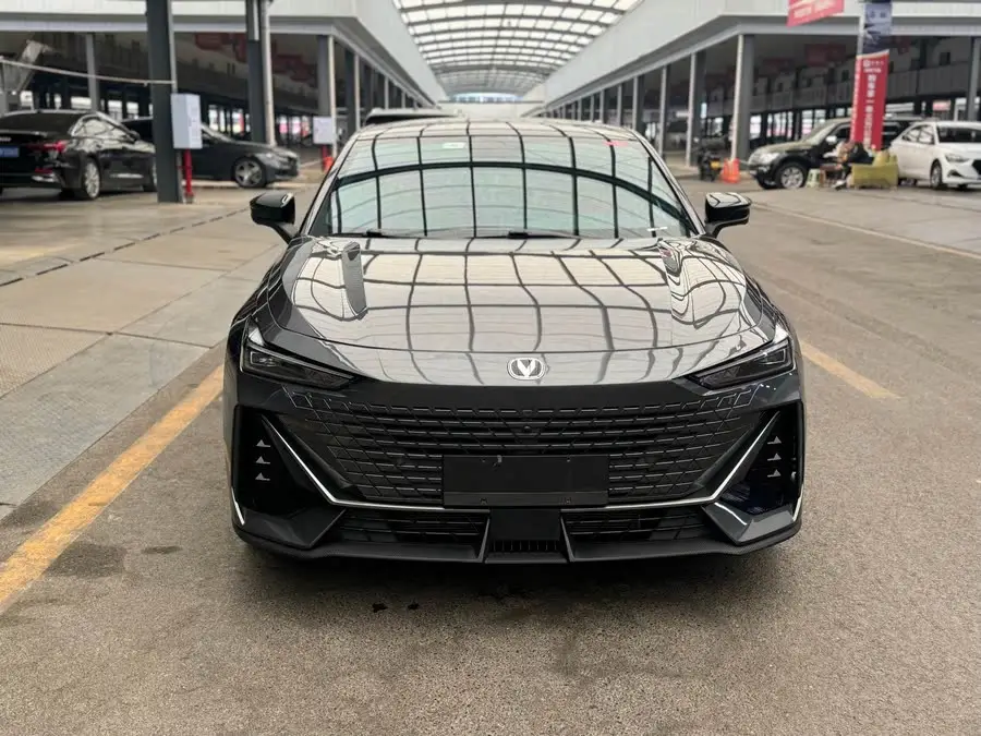 Changan UNI-V 2022 1.5T Premium