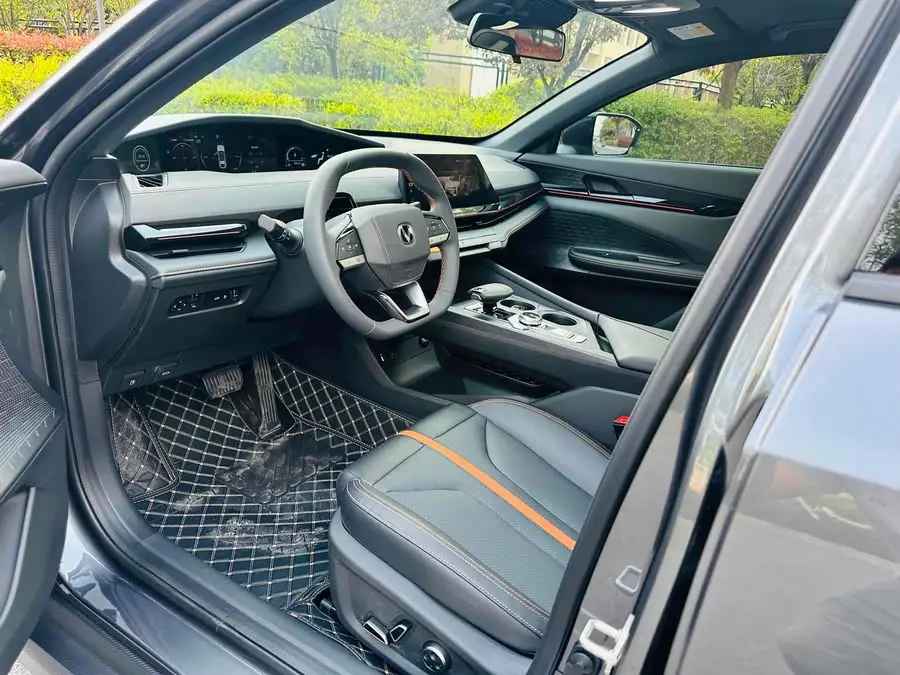 Changan UNI-V 2024 1.5T Premium