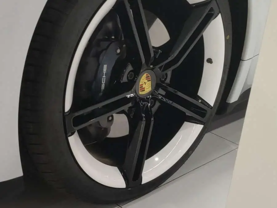 تايكان 2022 طراز تايكان