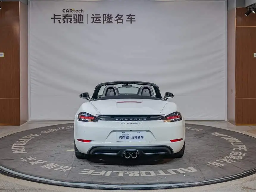 Porsche 718 2019 Boxster T 2.0T