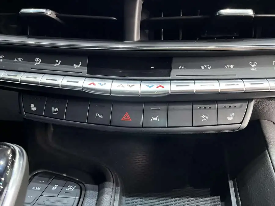 2023 Cadillac CT5 28T Luxury (Standard Edition)