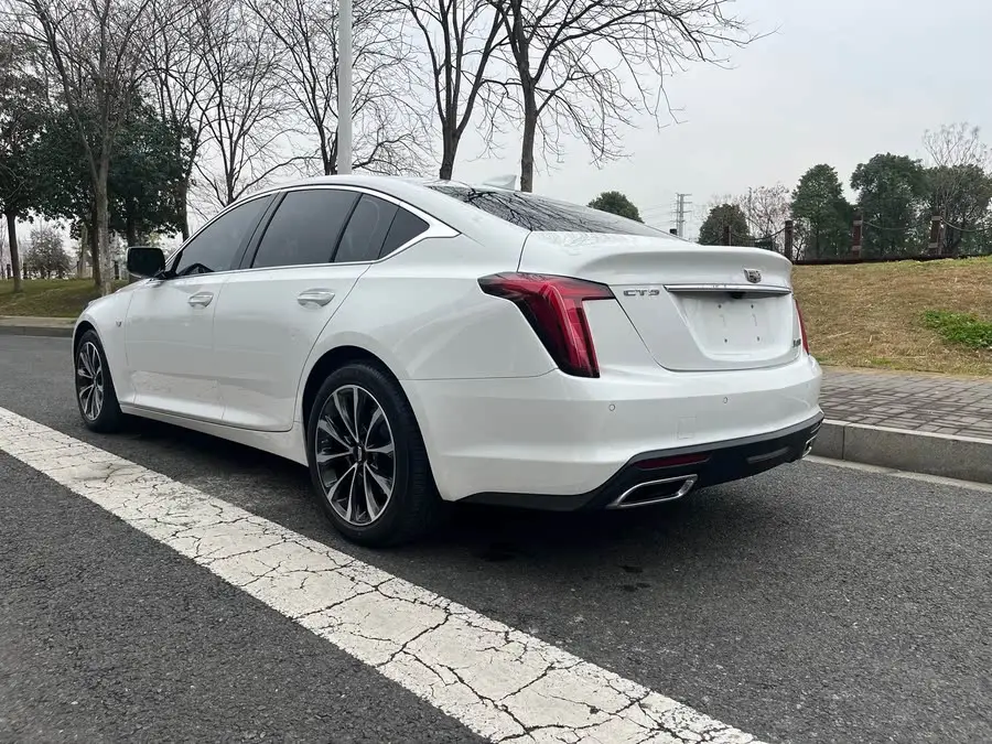 كاديلاك CT5 2022 28T بريميوم