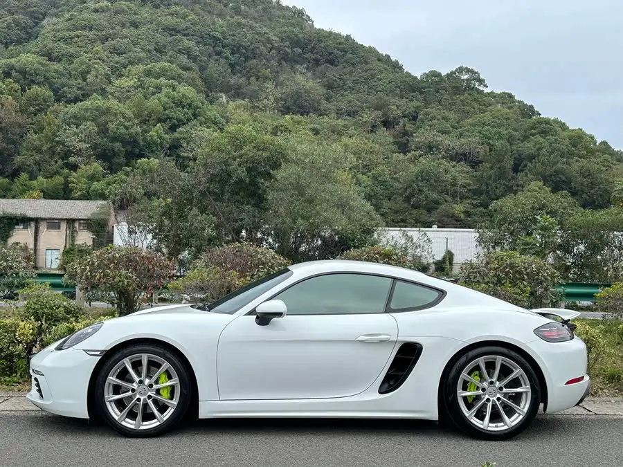 Porsche 718 2020 Cayman 2.0T