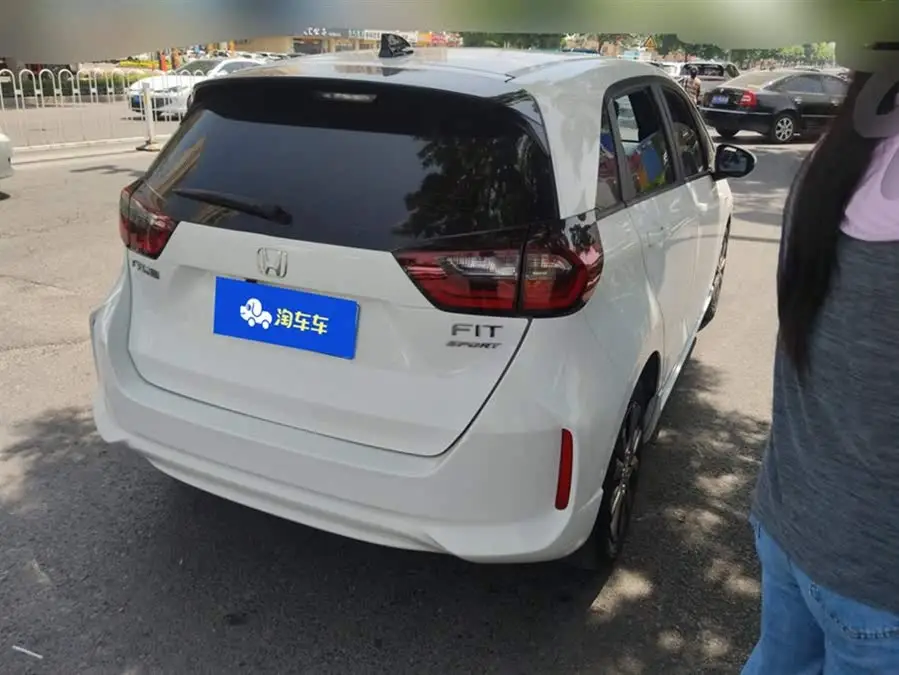 فيت 2021 1.5 لتر CVT النسخة الرياضية