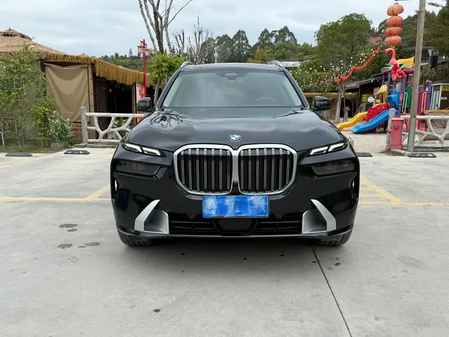 بي إم دبليو X7 2023 xDrive40i حزمة فاخرة