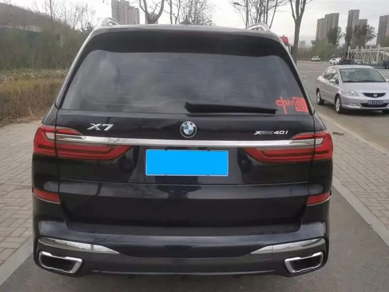 بي إم دبليو X7 2021 xDrive40i حزمة رياضية M الفاخرة