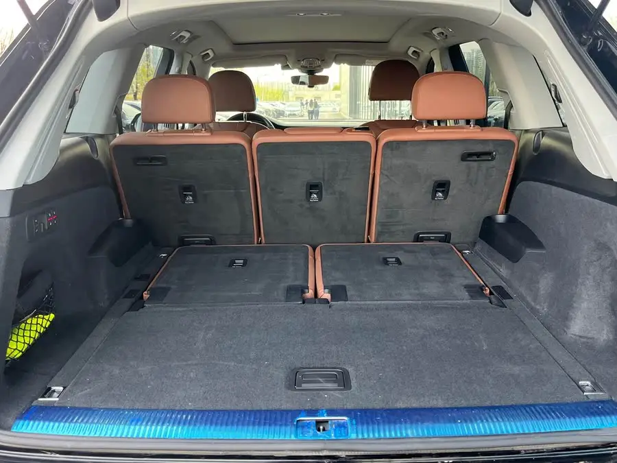 Audi Q7 2023 55 TFSI quattro S line Sport