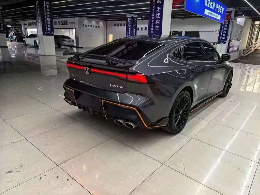 Changan UNI-V 2023 1.5T Sport Edition