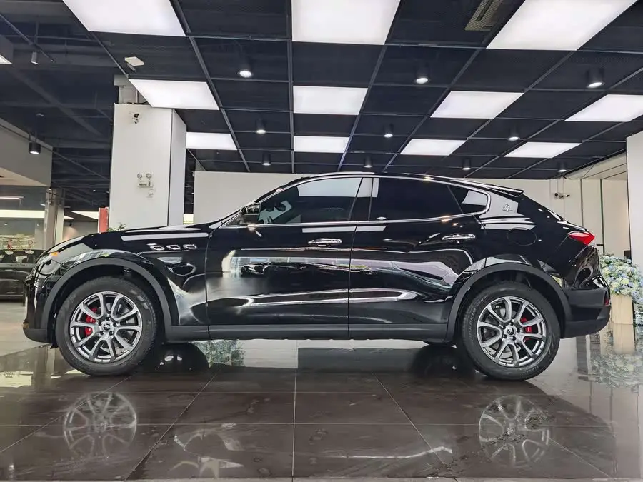 Levante 2021 3.0T Standard Edition