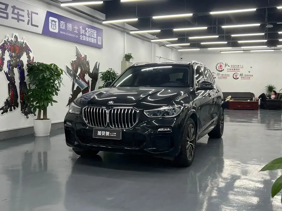 بي إم دبليو X5 2022 فئة مُجددة xDrive 40Li M حزمة رياضية