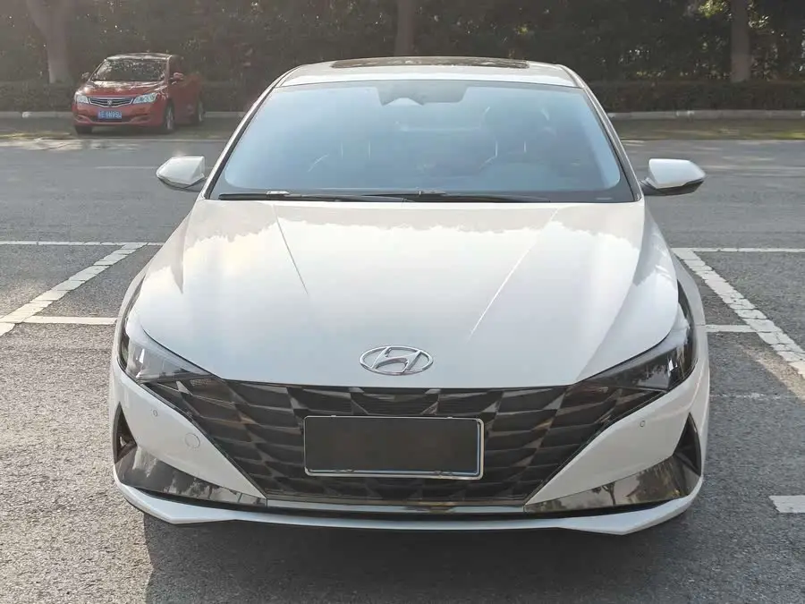 Elantra 2022 1.5L CVT LUX Premium