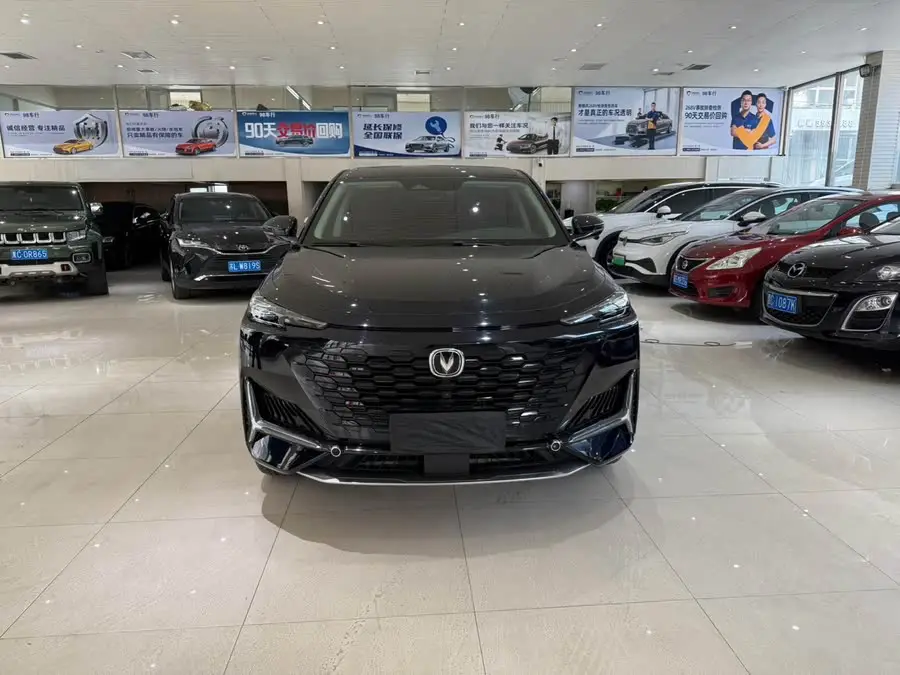 شانجان UNI-K 2021 2.0T دفع رباعي فئة متميزة