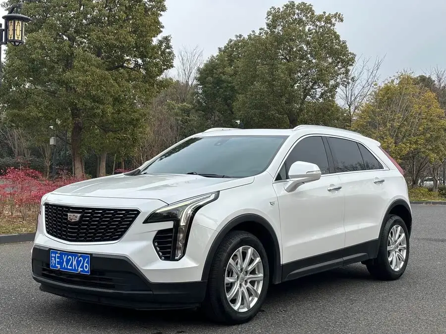 Cadillac XT4 2022 28T FWD Luxury