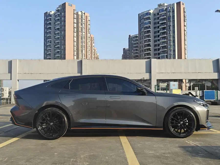 شانجان UNI-V 2023 1.5T نسخة رياضية