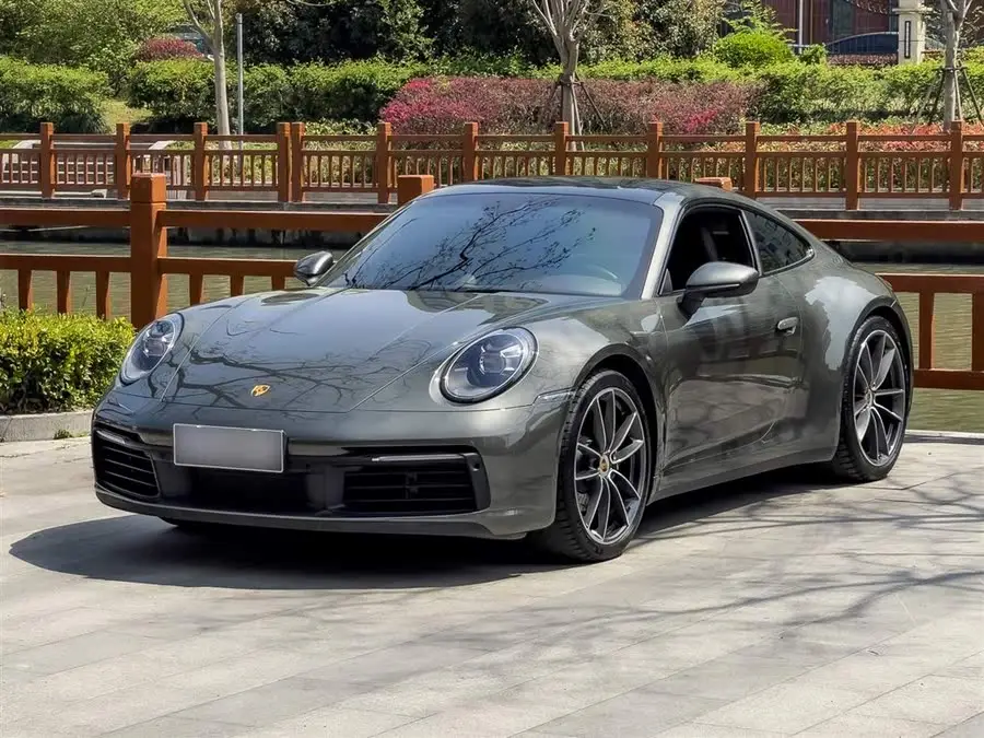 بورش 911 2023 كاريرا 3.0T