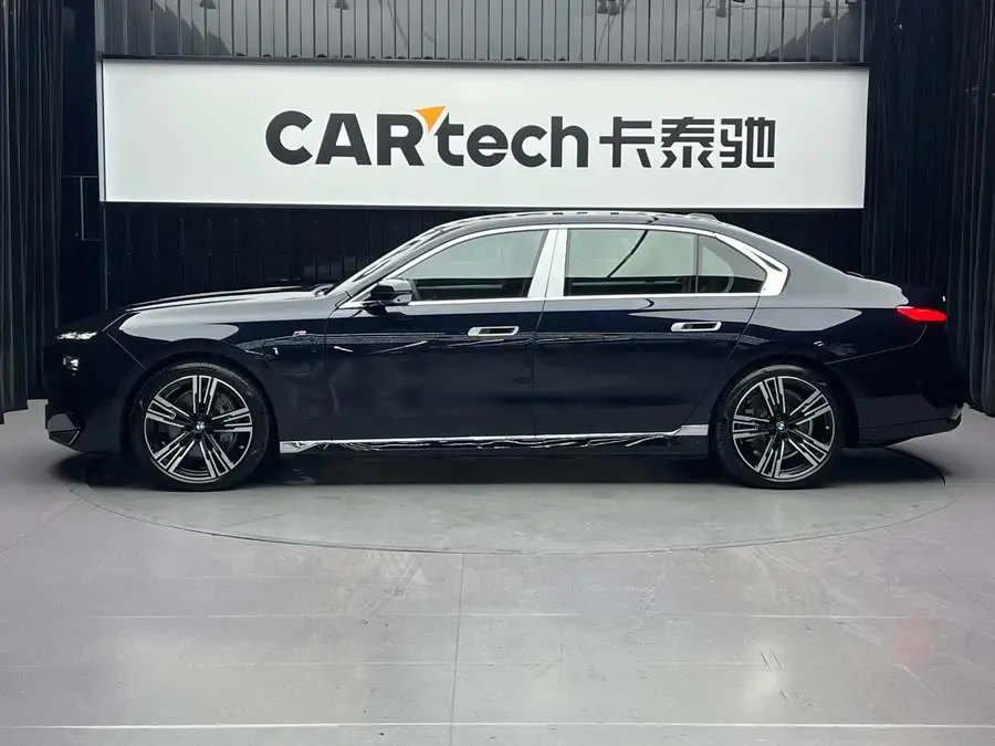 BMW i7 2023 eDrive50L Exclusive M Sport Package