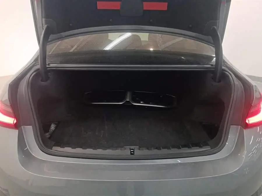 بي إم دبليو i3 2022 eDrive 35 L