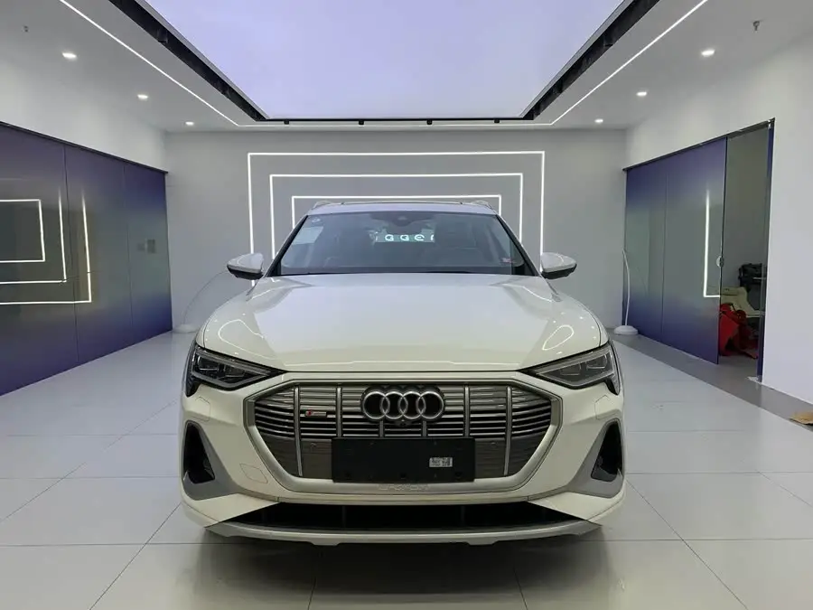 Audi e-tron 2021 50 quattro
